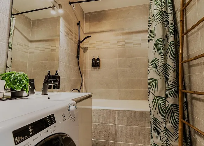 L'elegant - Parking - Metro *