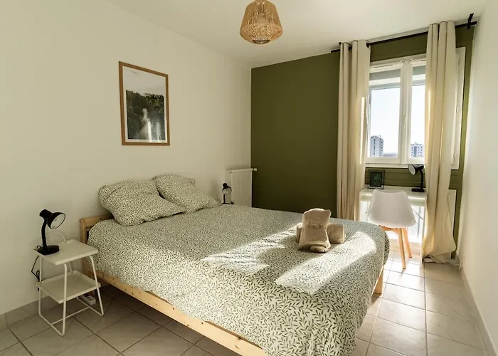 L'elegant - Parking - Metro *