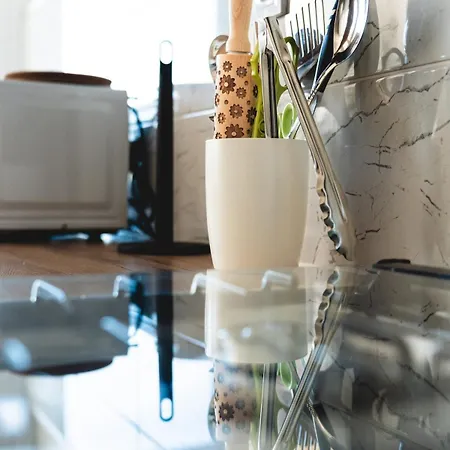 Apartman L'elegant - Parking - Metro